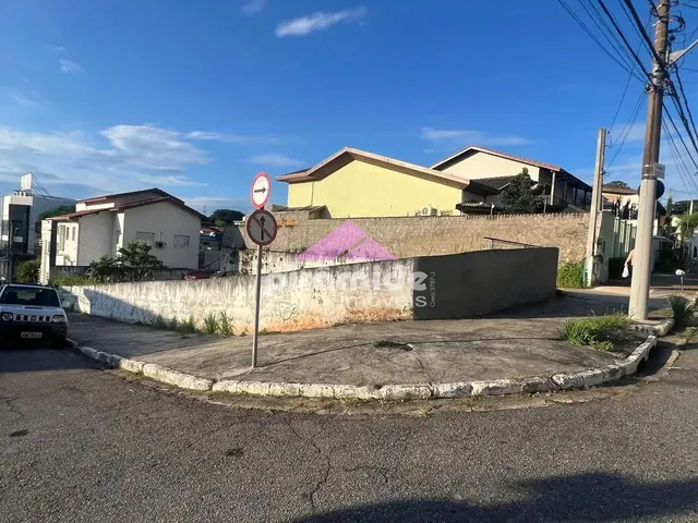 Terreno com 400m², à venda, no bairro Jardim Apolo em São José Dos Campos