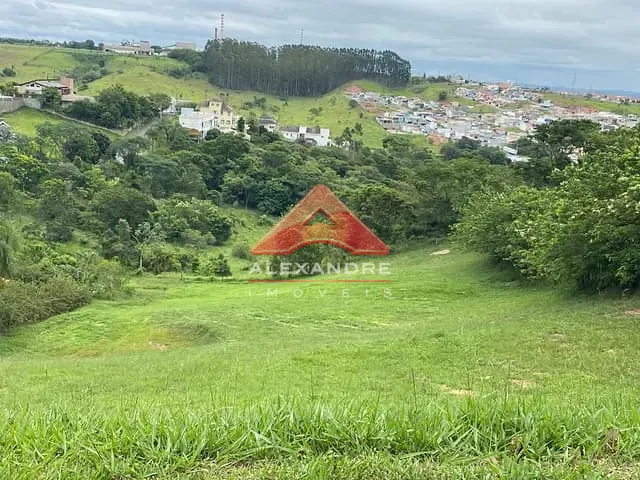 Terreno com 1906m², à venda, no bairro Rio Comprido em Jacareí