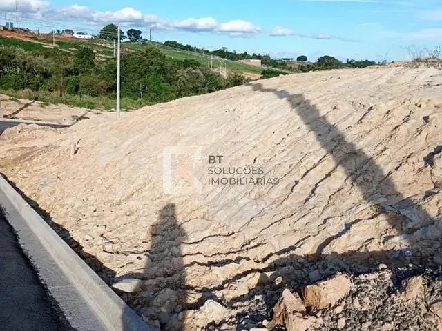 Terreno com 207m², à venda, no bairro Jardim BELVEDERE em Elias Fausto