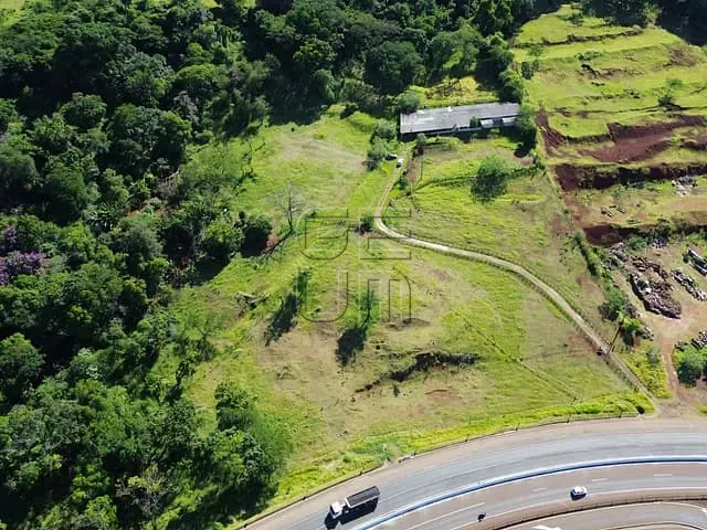 Terreno com 20000m², à venda, no bairro Conjunto Habitacional Saltinho em Londrina