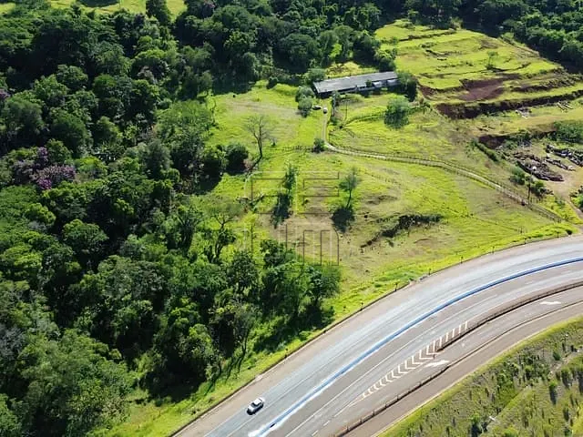 Terreno com 20000m², à venda, no bairro Conjunto Habitacional Saltinho em Londrina