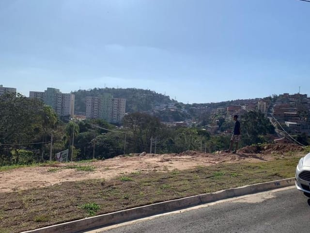 Terreno com 140m², à venda, no bairro Vila Santa Rita em Itapevi