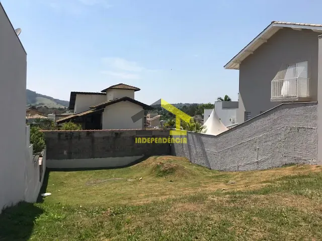 Terreno com 300m², à venda, no bairro Residencial Fazenda Serrinha em Itatiba