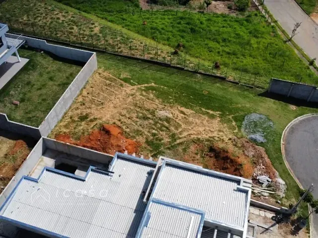 Terreno com 424m², à venda, no bairro Residencial Colinas. em Caçapava