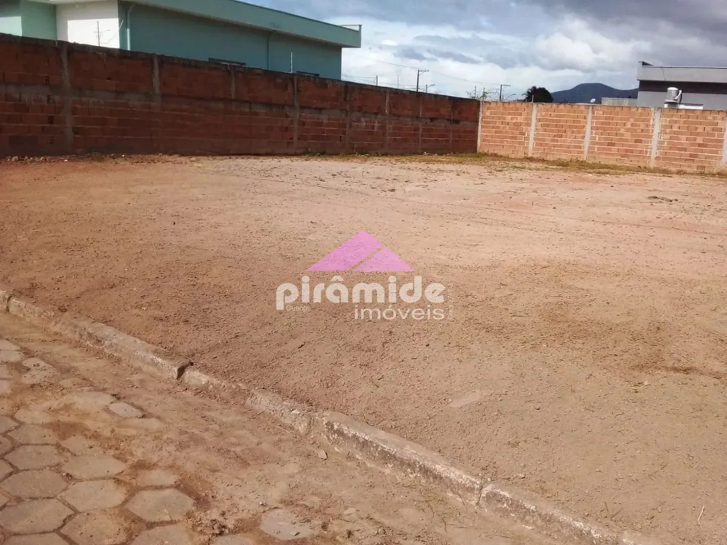 Terreno, 300 m² - Foto 3