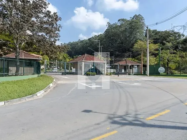 Terreno com 1122m², à venda, no bairro Serra dos Lagos (Jordanésia) em Cajamar