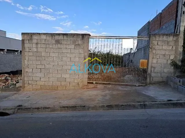 Terreno com 175m², à venda, no bairro Recanto dos Eucaliptos em São José dos Campos