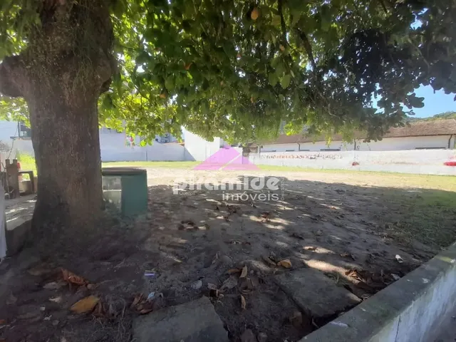 Terreno com 1050m², à venda, no bairro Martim de Sá em Caraguatatuba