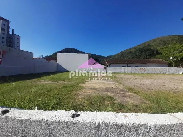 Terreno com 1050m², à venda, no bairro Martim de Sá em Caraguatatuba