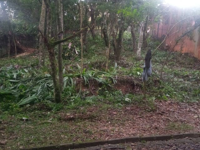 Terreno com 506m², à venda, no bairro Terras do Madeira em Carapicuíba