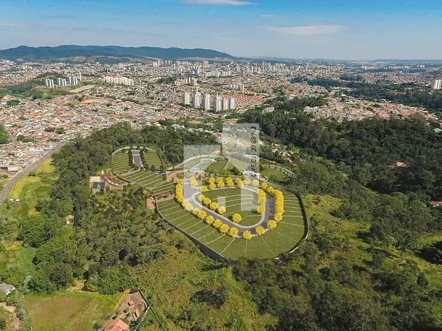 Terreno com 300m², à venda, no bairro Jardim Colonia em Jundiaí