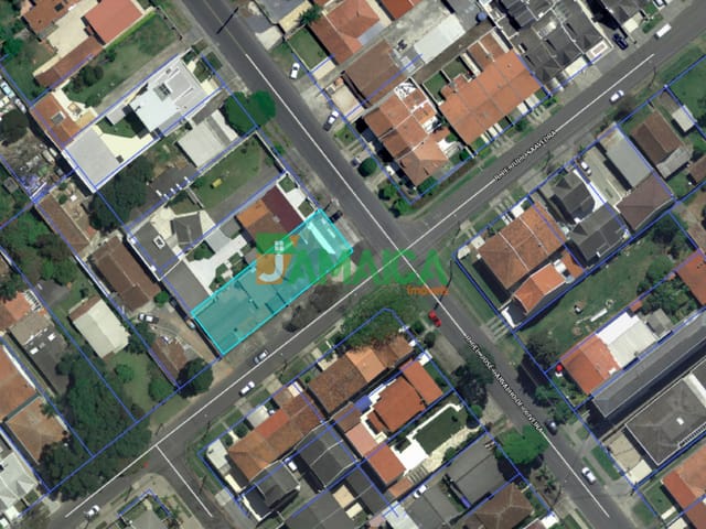 Terreno à venda, no bairro Uberaba em Curitiba