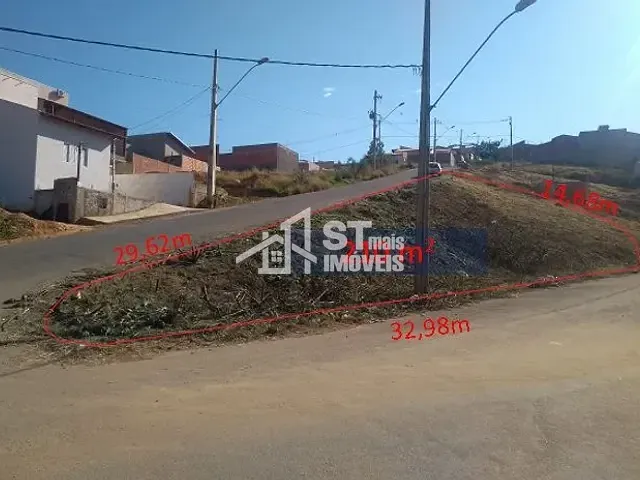 Terreno com 210m², à venda, no bairro David de Paula em Andradas
