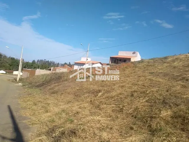 Terreno com 210m², à venda, no bairro David de Paula em Andradas