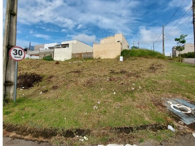 Terreno com 162m², à venda, no bairro Loteamento Vila Romana em Bragança Paulista