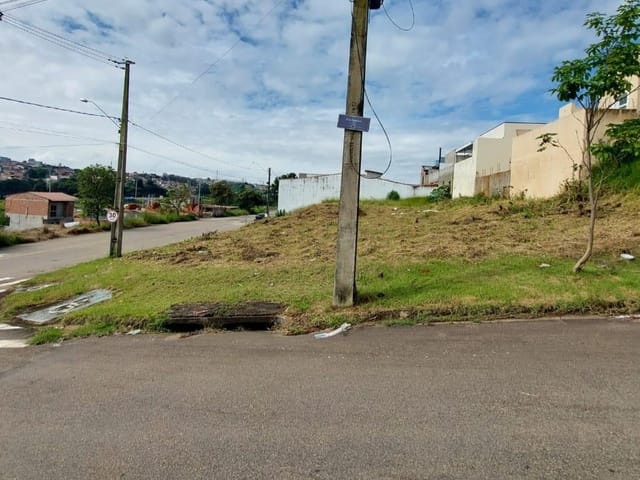 Terreno com 162m², à venda, no bairro Loteamento Vila Romana em Bragança Paulista