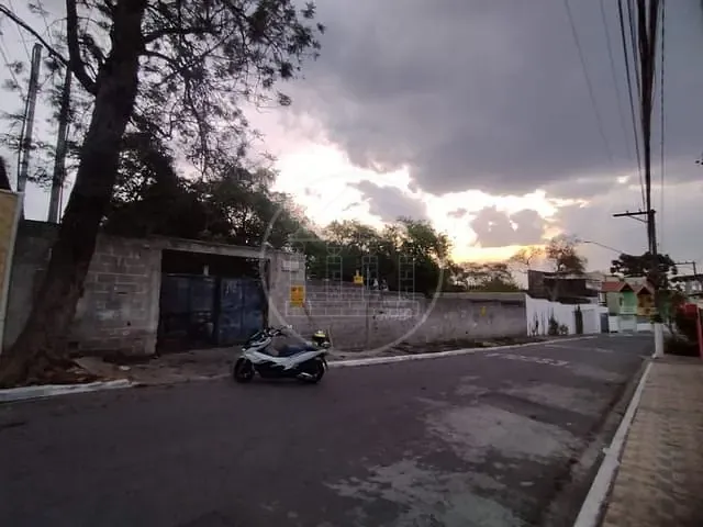 Terreno com 1280m², à venda, no bairro Jardim Kioto em São Paulo