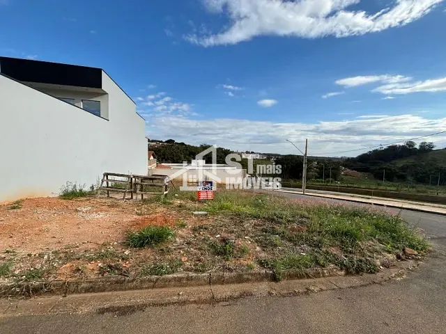 Terreno com 219m², à venda, no bairro Portal da Mantiqueira em Andradas