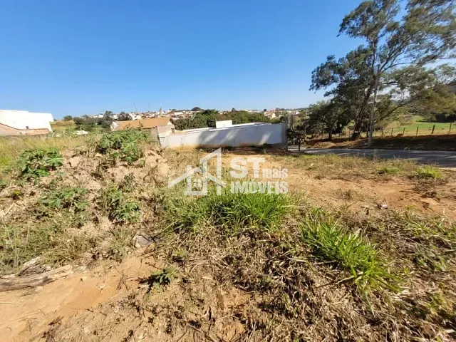 Terreno com 219m², à venda, no bairro Portal da Mantiqueira em Andradas
