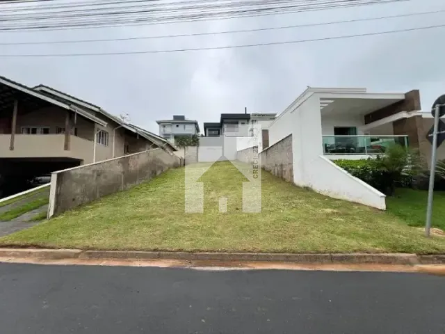 Terreno com 304m², à venda, no bairro Residencial Fazenda Serrinha em Itatiba