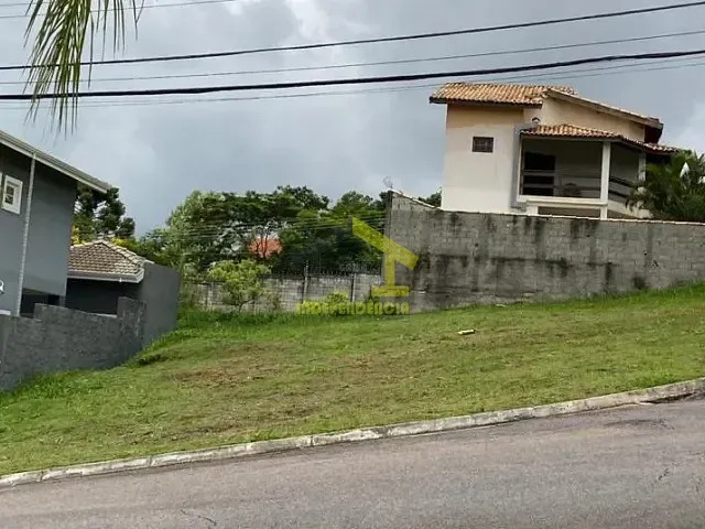 Terreno com 360m², à venda, no bairro Residencial Fazenda Serrinha em Itatiba