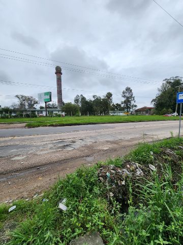 Terreno com 240m², à venda, no bairro Três Vendas em Pelotas