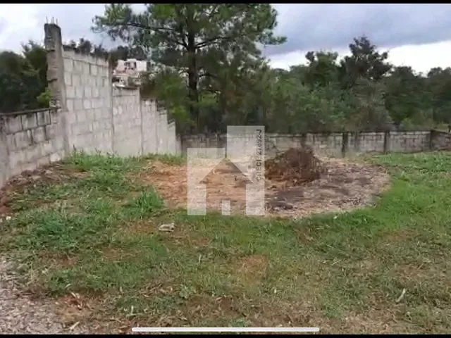 Terreno com 250m², à venda, no bairro Centro (Jacaré) em Cabreúva