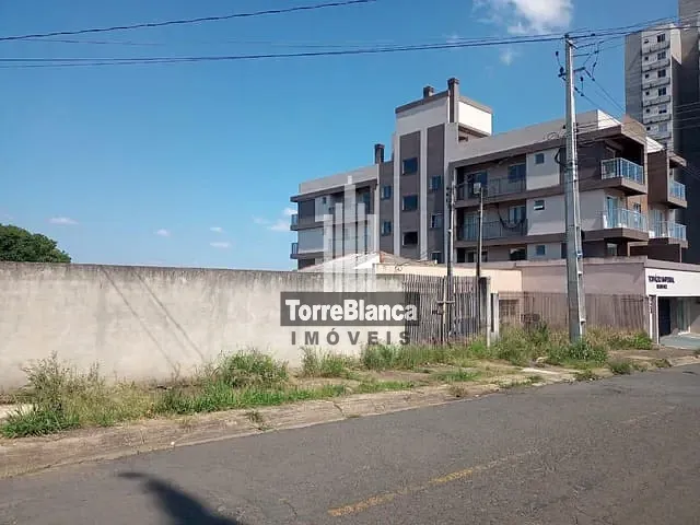 Terreno com 440m², à venda, no bairro Uvaranas em Ponta Grossa