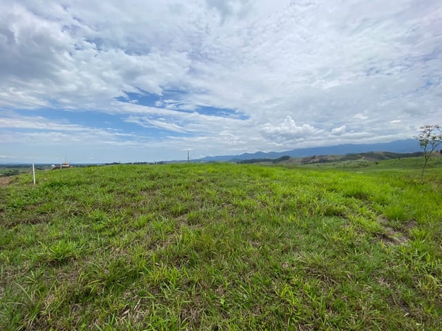 Terreno com 1000m², à venda, no bairro Condominio Village da Serra em Tremembé
