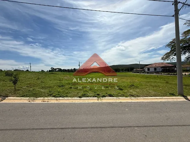 Terreno com 353m², à venda, no bairro Borda da Mata em Caçapava