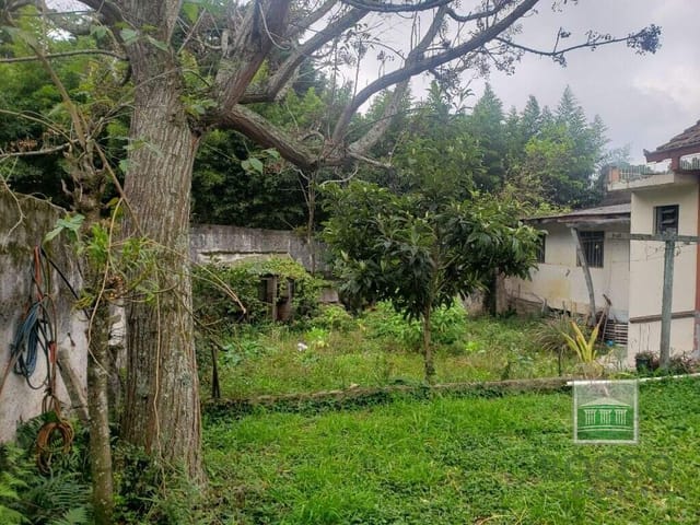 Terreno à venda, no bairro XAXIM em Curitiba