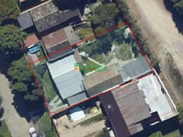 Terreno com 494m², à venda, no bairro XAXIM em Curitiba