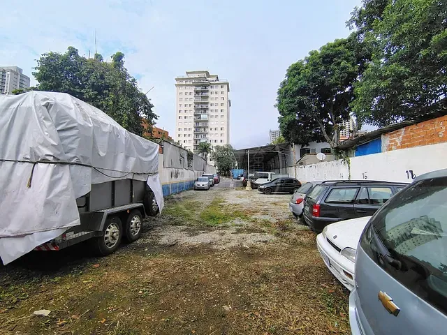 Terreno com 720m², à venda, no bairro Santo Amaro em São Paulo