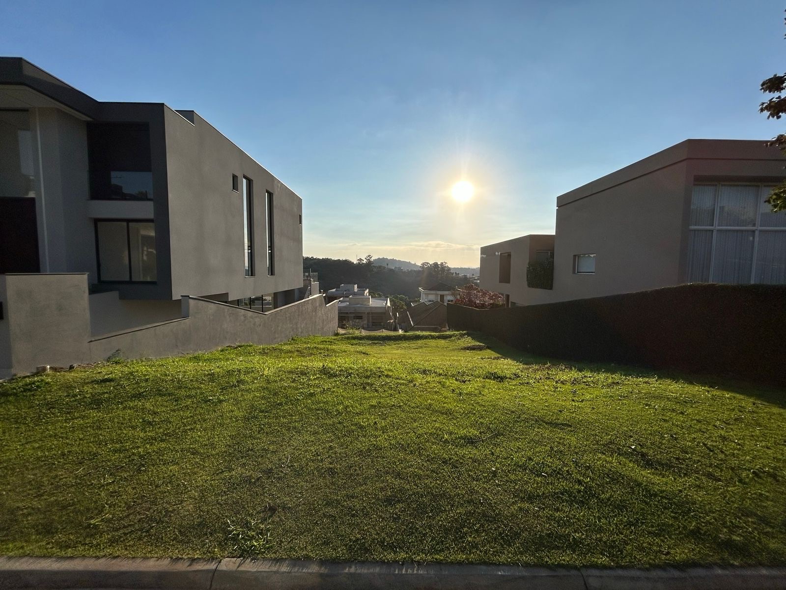 Terreno em Alphaville — foto 1