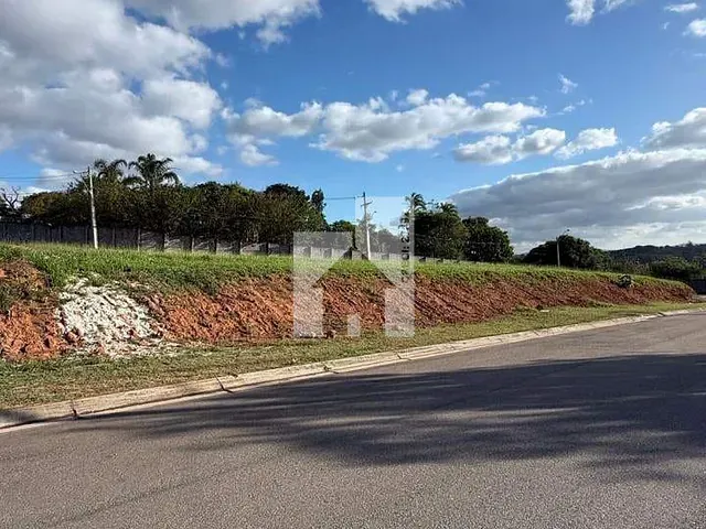 Terreno com 1590m², à venda, no bairro Caxambu em Jundiaí