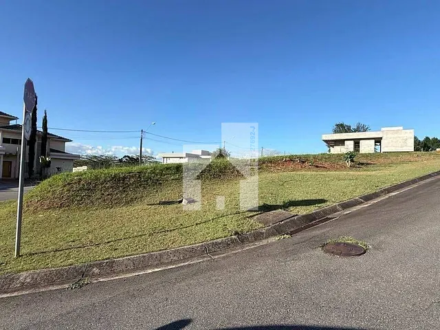 Terreno com 1590m², à venda, no bairro Caxambu em Jundiaí