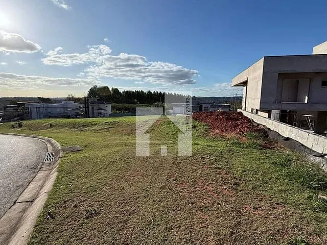 Terreno com 1590m², à venda, no bairro Caxambu em Jundiaí