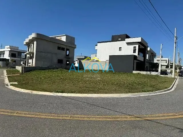 Terreno com 354m², à venda, no bairro Recanto dos Eucaliptos em São José dos Campos