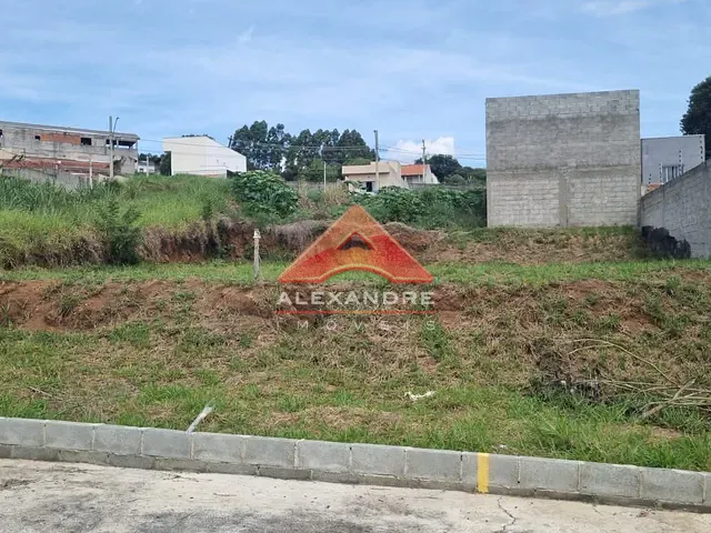 Terreno com 450m², à venda, no bairro Morada do Fênix em São José dos Campos