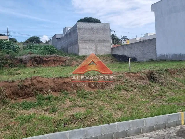Terreno com 450m², à venda, no bairro Morada do Fênix em São José dos Campos