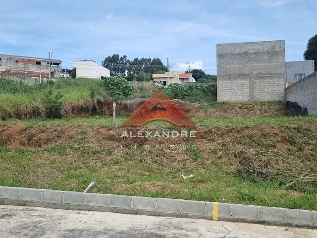Terreno com 450m², à venda, no bairro Morada do Fênix em São José dos Campos