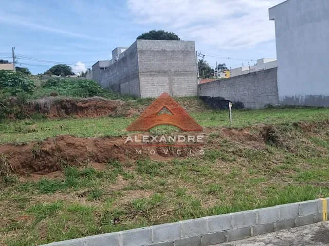Terreno com 450m², à venda, no bairro Morada do Fênix em São José dos Campos