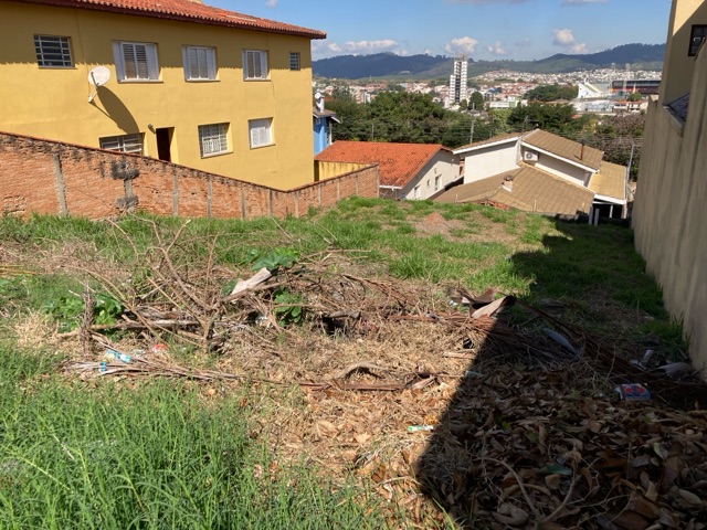 Terreno com 390m², à venda, no bairro Paineiras em Bragança Paulista