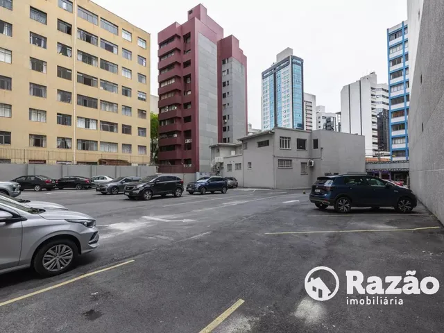 Prédio para alugar, no bairro Centro em Curitiba