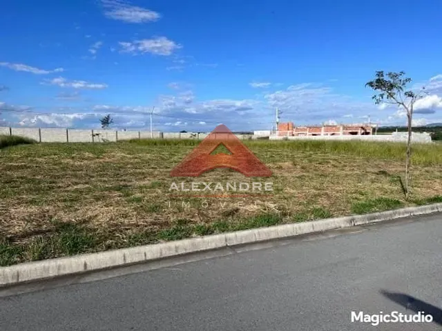 Terreno com 250m², à venda, no bairro Jardim das Flores em São José dos Campos