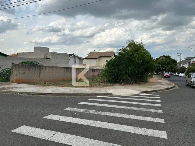 Terreno com 258m², à venda, no bairro Jardim Regina em Indaiatuba