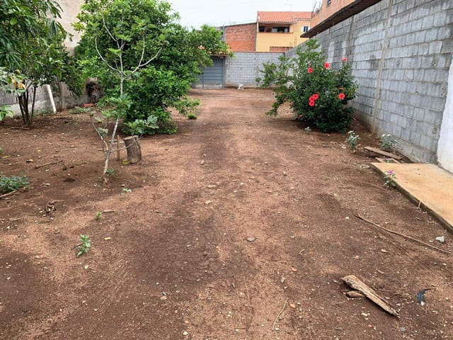 Terreno com 734m², à venda, no bairro Chácara Julieta Cristina em Bragança Paulista