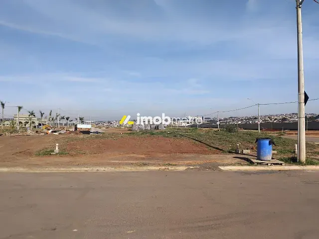 Terreno com 250m², à venda, no bairro Nossa Senhora Aparecida em Paulínia
