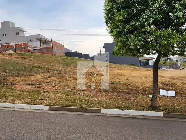Terreno com 300m², à venda, no bairro Centro (Jacaré) em Cabreúva