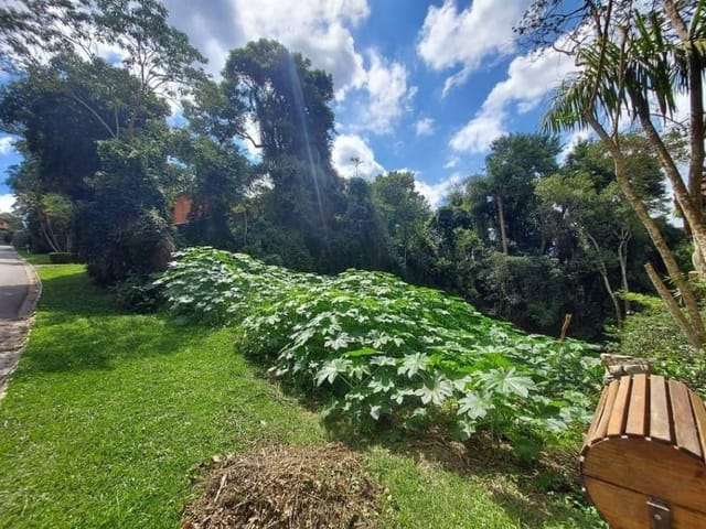Terreno com 381m², à venda, no bairro Transurb em Itapevi